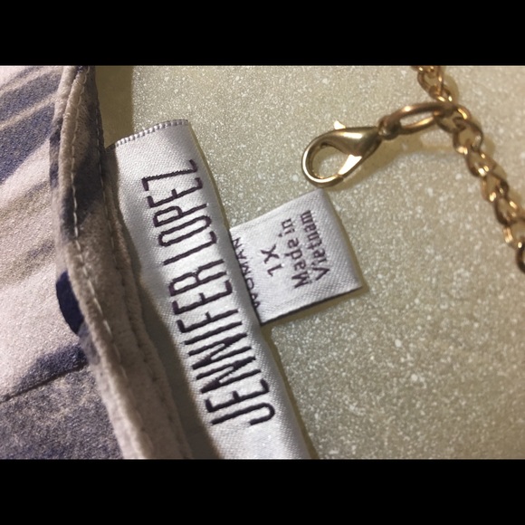 Jennifer Lopez Blossom - Picture 4 of 4